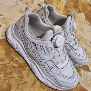 کتونی بچگانه سایز 36