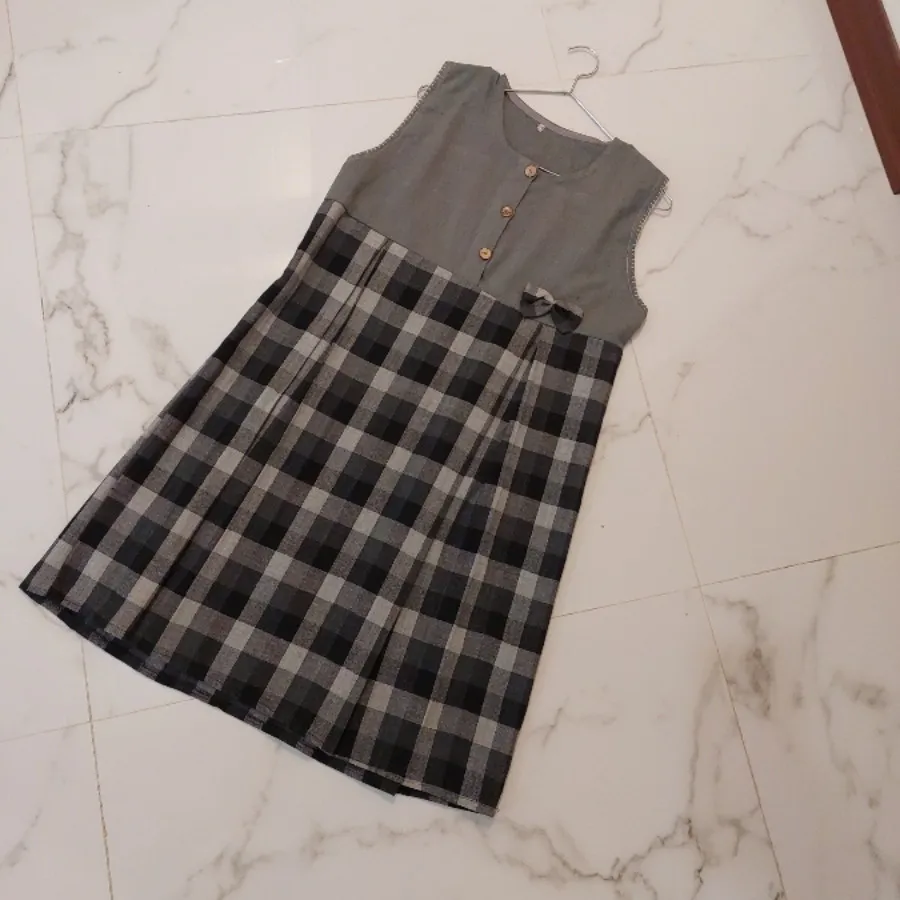 پیراهن گرم طوسی