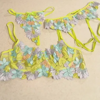 ست سوتین ، شورت و کمری جو