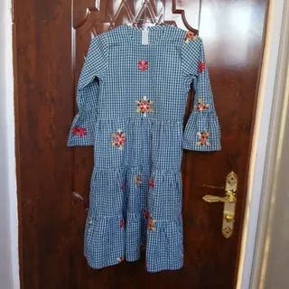 پیراهن دخترانه