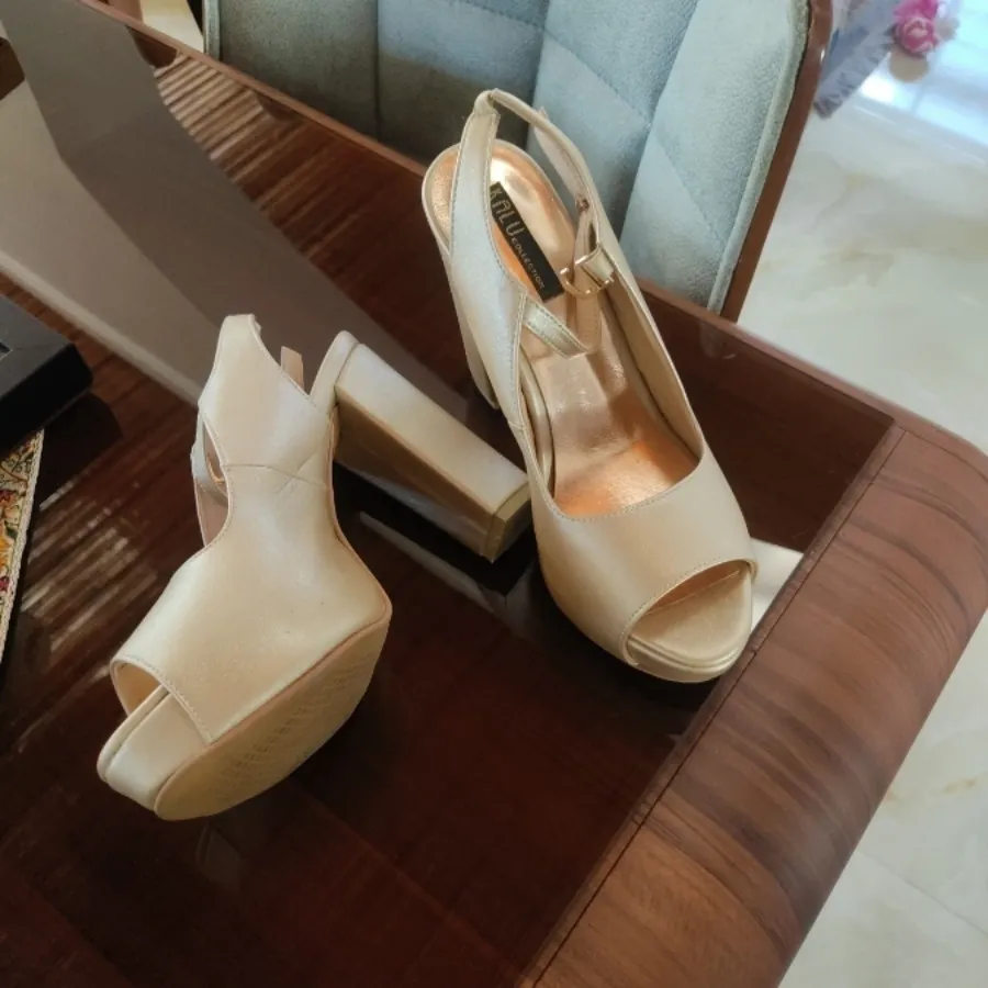 کفش نباتی پاشنه دار مجلسی