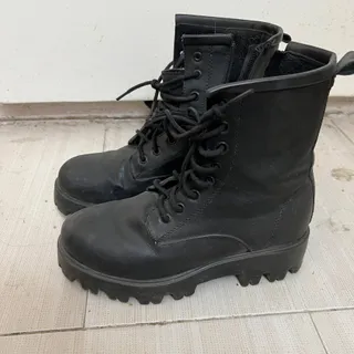 بوت زنانه سایز 38