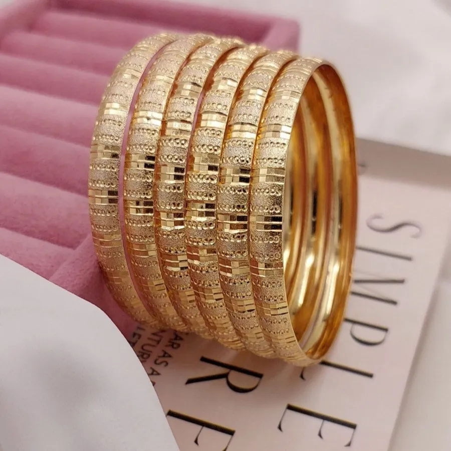 النگو طلا روس