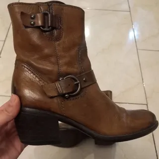 نیم چکمه چرم سایز 39