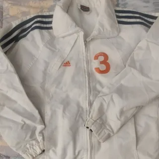 کاپشن آدیداس