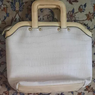 کیف دستی چرم سفید