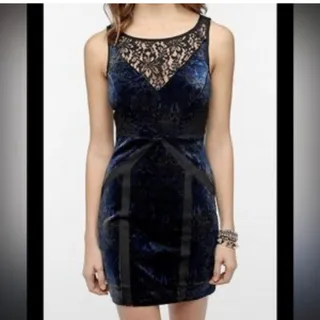 پیراهن مخمل و‌ گیپور