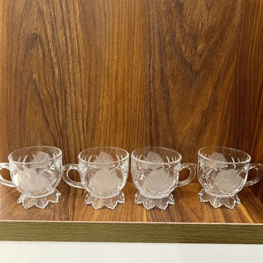 فنجان گل رز