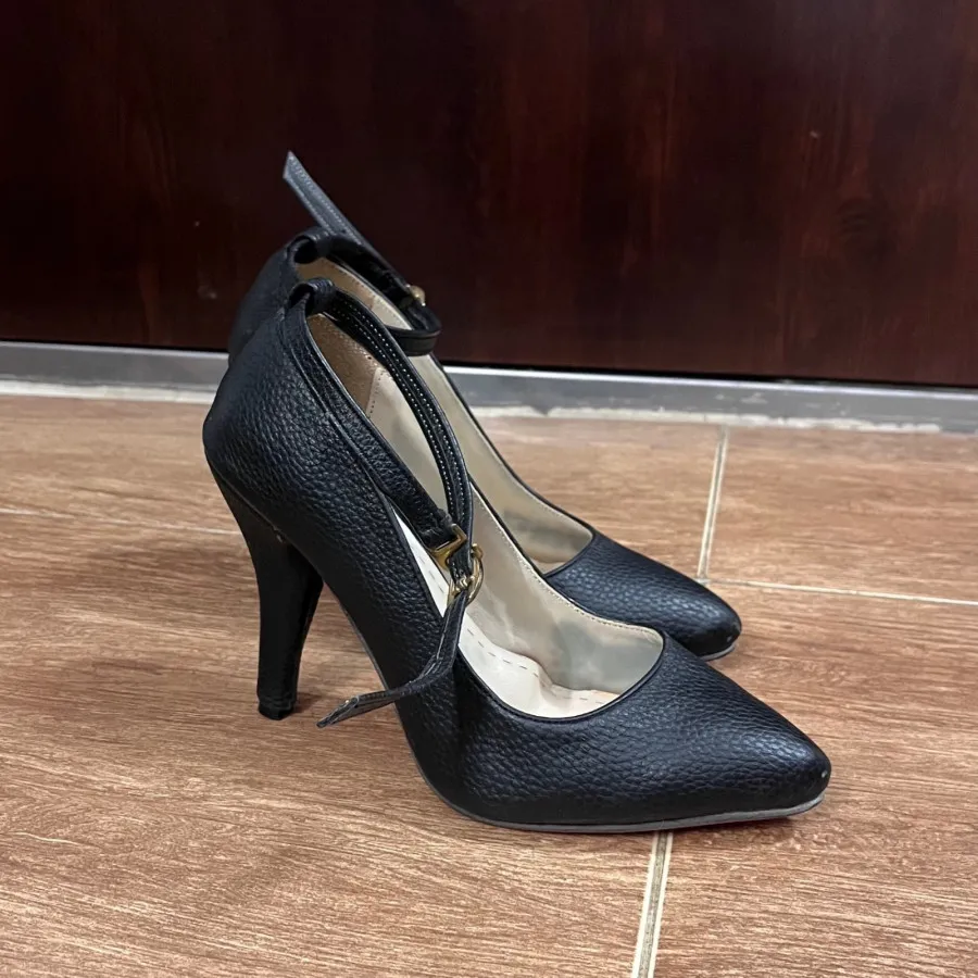 کفش پاشنه بلند