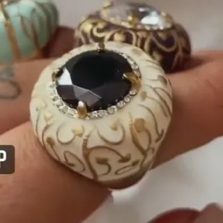 انگشتر نگین درشت خاص برند