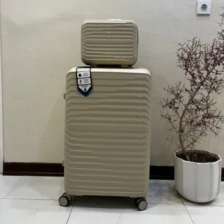 چمدان خارجی کاملا نو