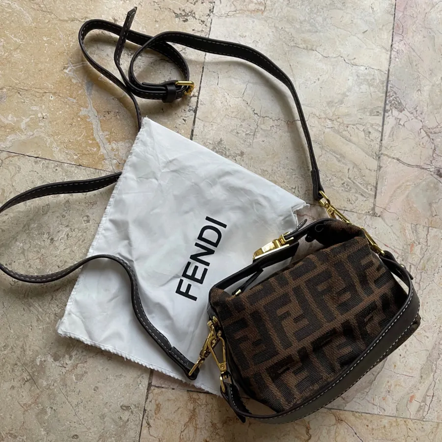 کیف مینی فندی