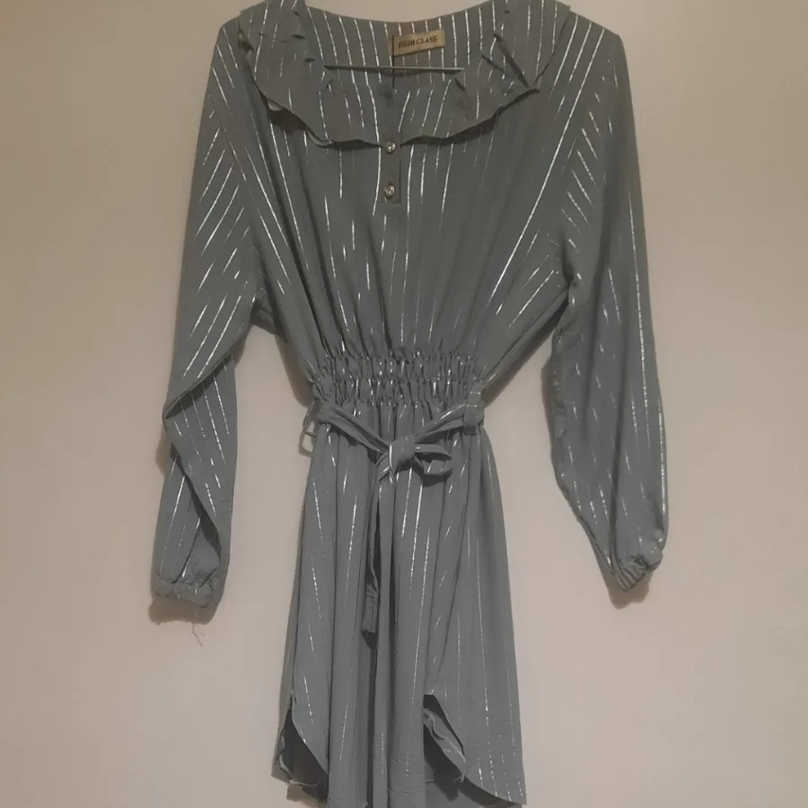 شومیز با خطهای نقره ای