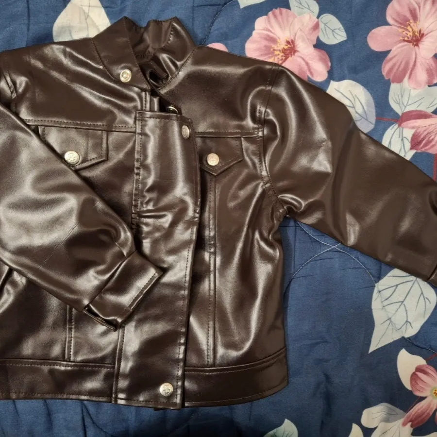 کت چرم بچگانه