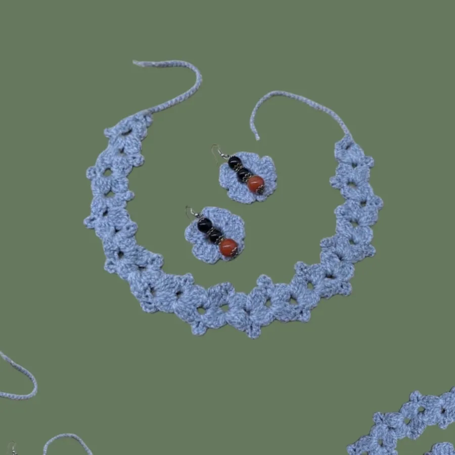 گردنبند و گوشواره کِلا