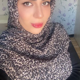 روسری قواره دار پلیسه