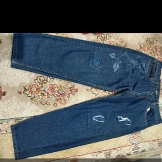 شلوار جین طرح دار