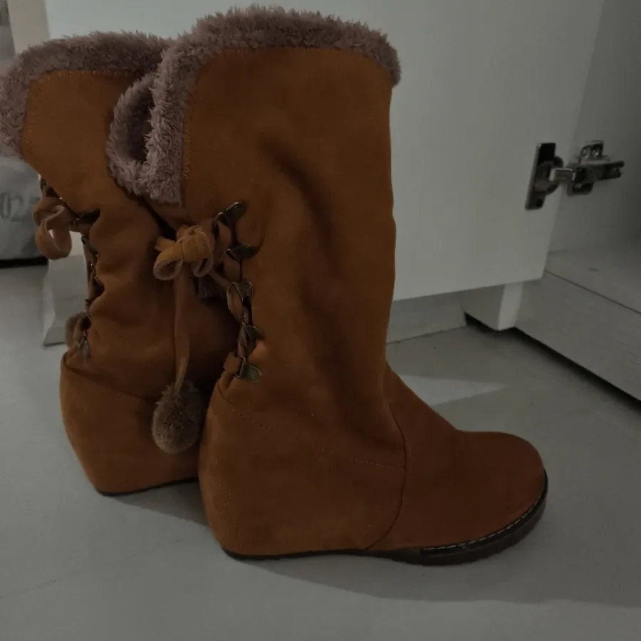 نیم بوت شتری سایز 37