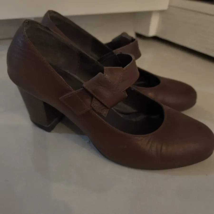 کفش چرم سایز 36