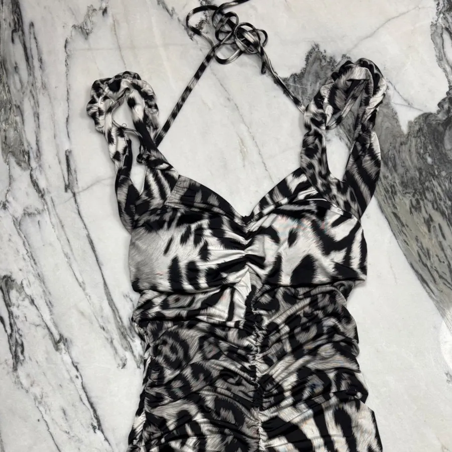 پیراهن پلنگی