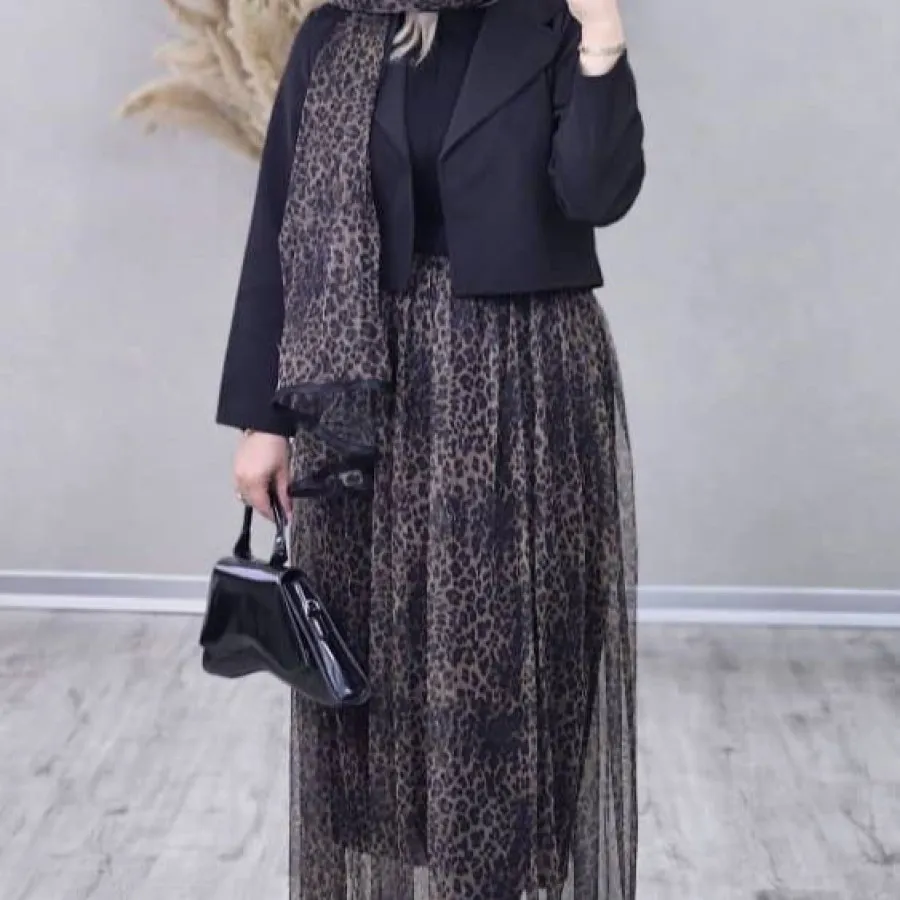 کت و دامن و شال