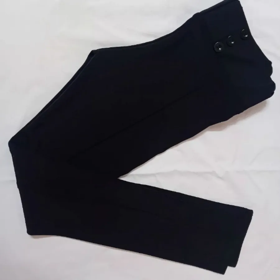 شلوار دخترونه