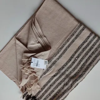 شال رو دوشی