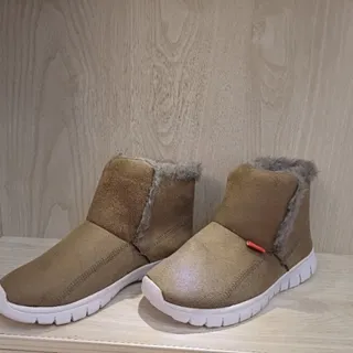 نیم بوت کاملا نونو