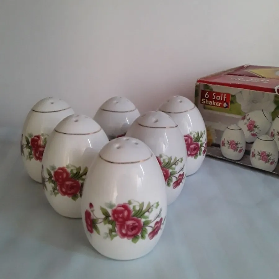 نمک پاش کل سرخی