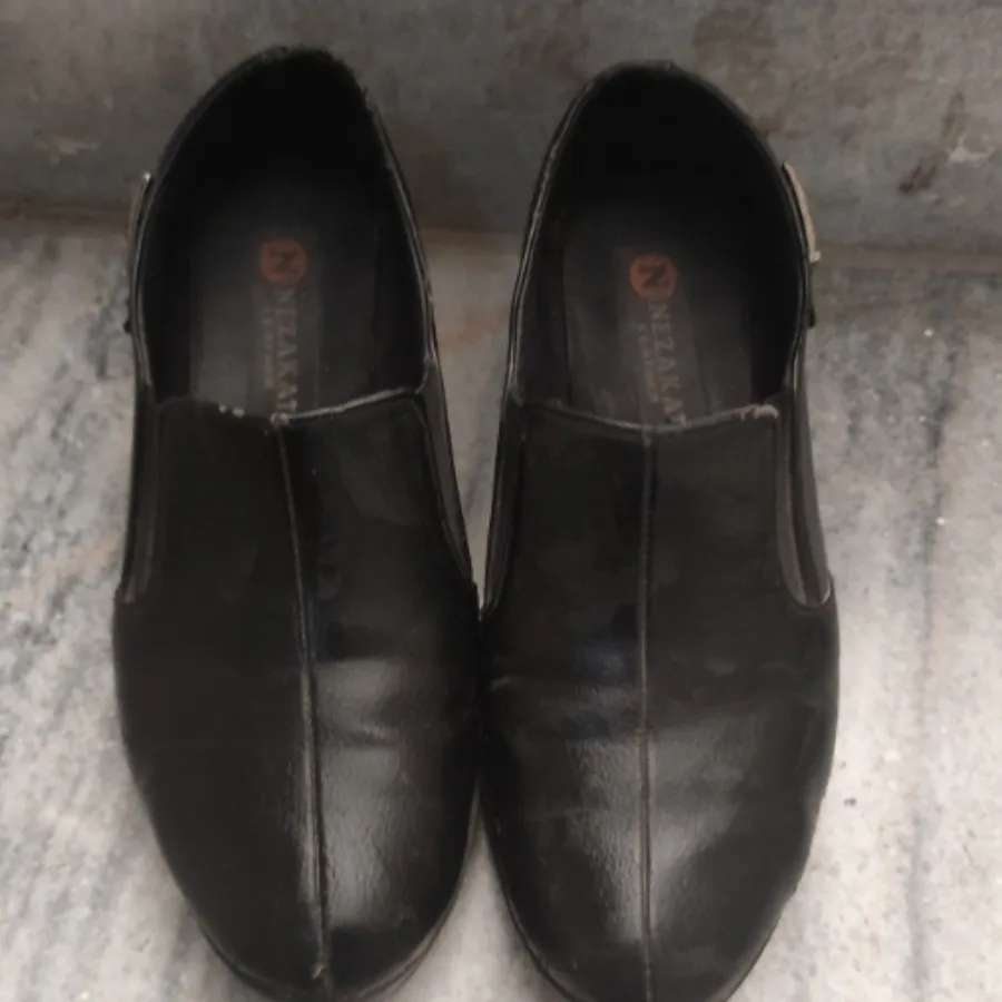 کفش های راحتی و کالج