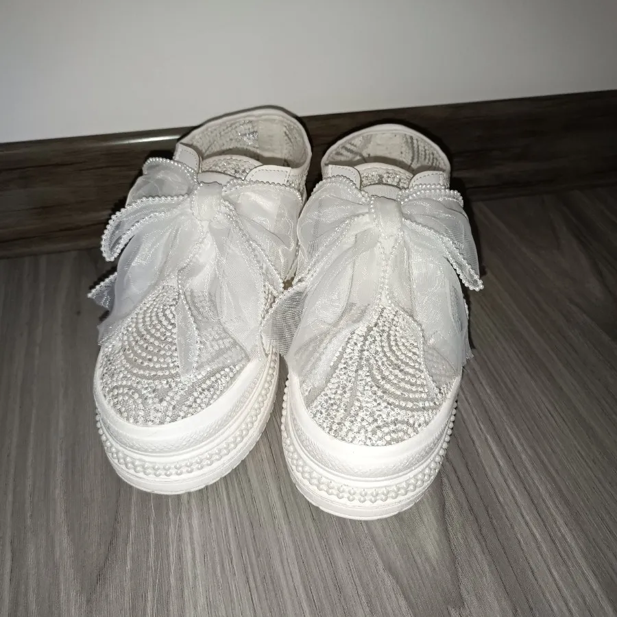 کفش مجلسی کتونی عروس