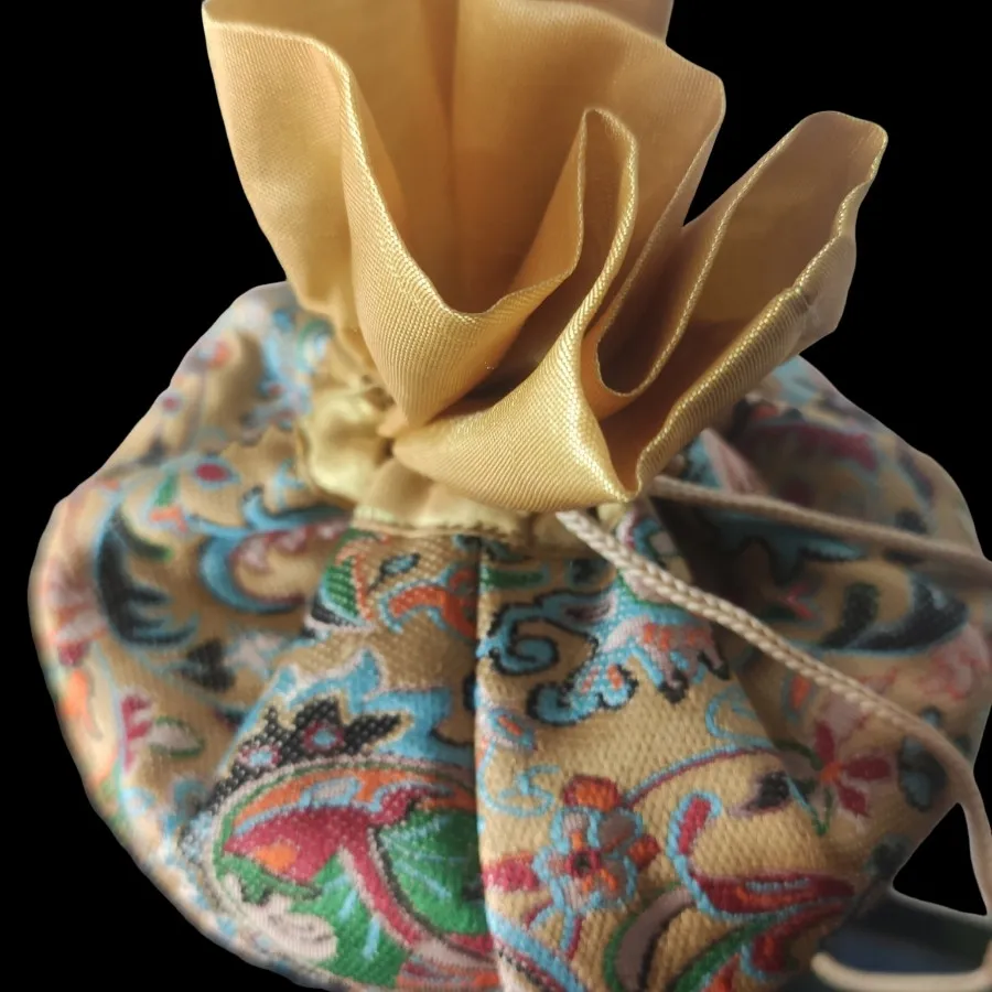 کیسه جواهر بقچه خاطرات