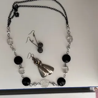 گردنبند و گوشواره مجلسی