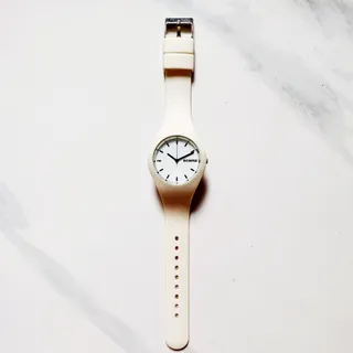 ساعت مچی اسپرت