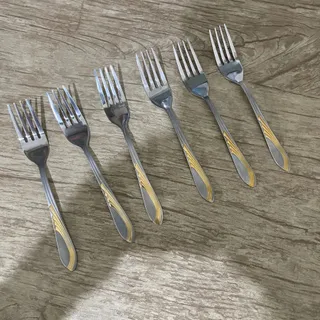 چنگال میوه خوری