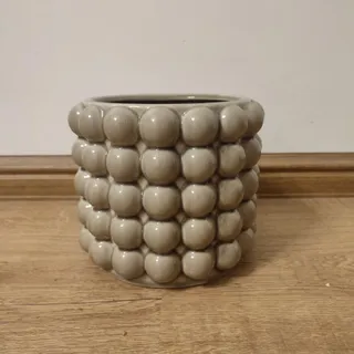 گلدان اچ اند ام