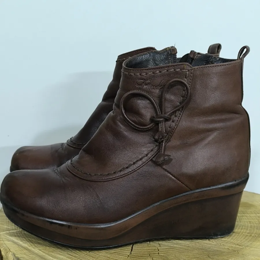 نیم بوت چرم