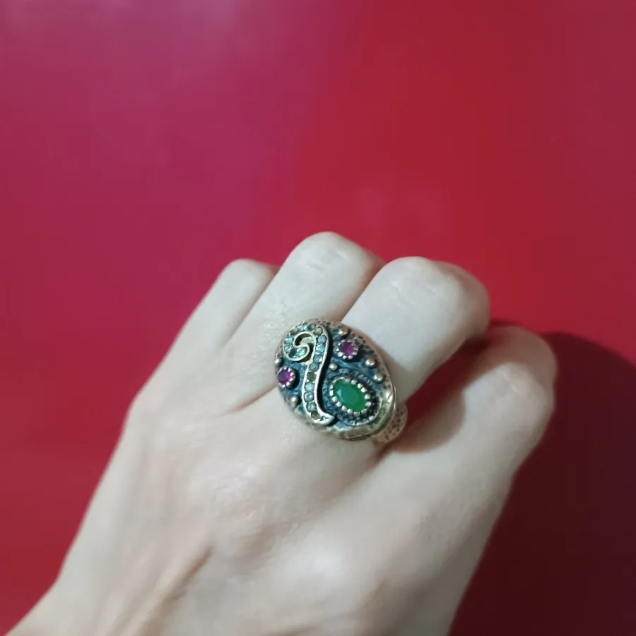 انگشتر طلاروس