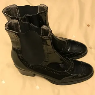 بوت ایتالیایی بنتون