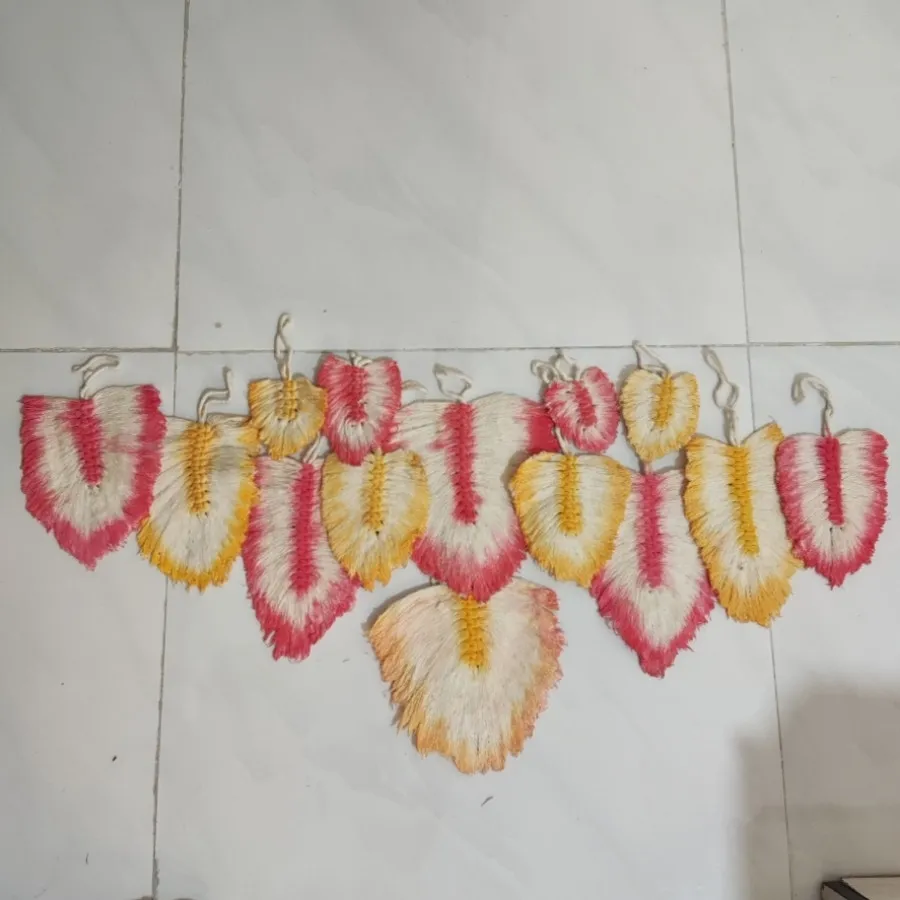 دیوارکوب برگ‌