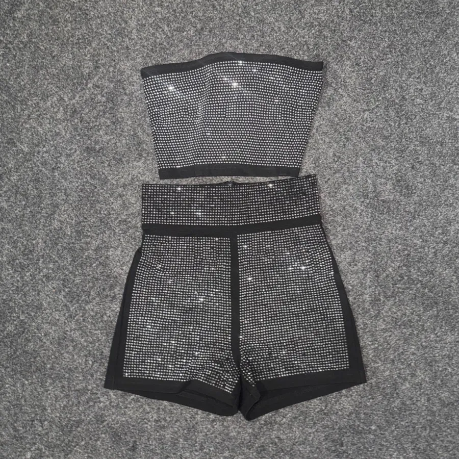 تاپ و شلوارک