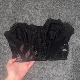 نیم تنه گیپور