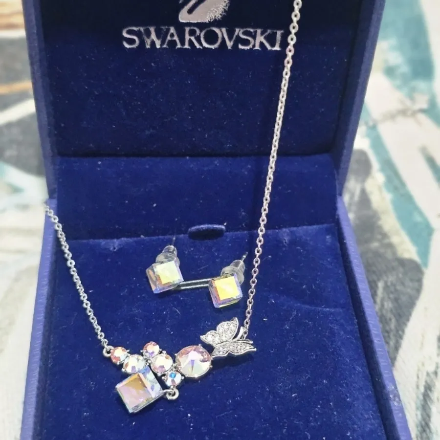 نیمست نقره سوارسکی