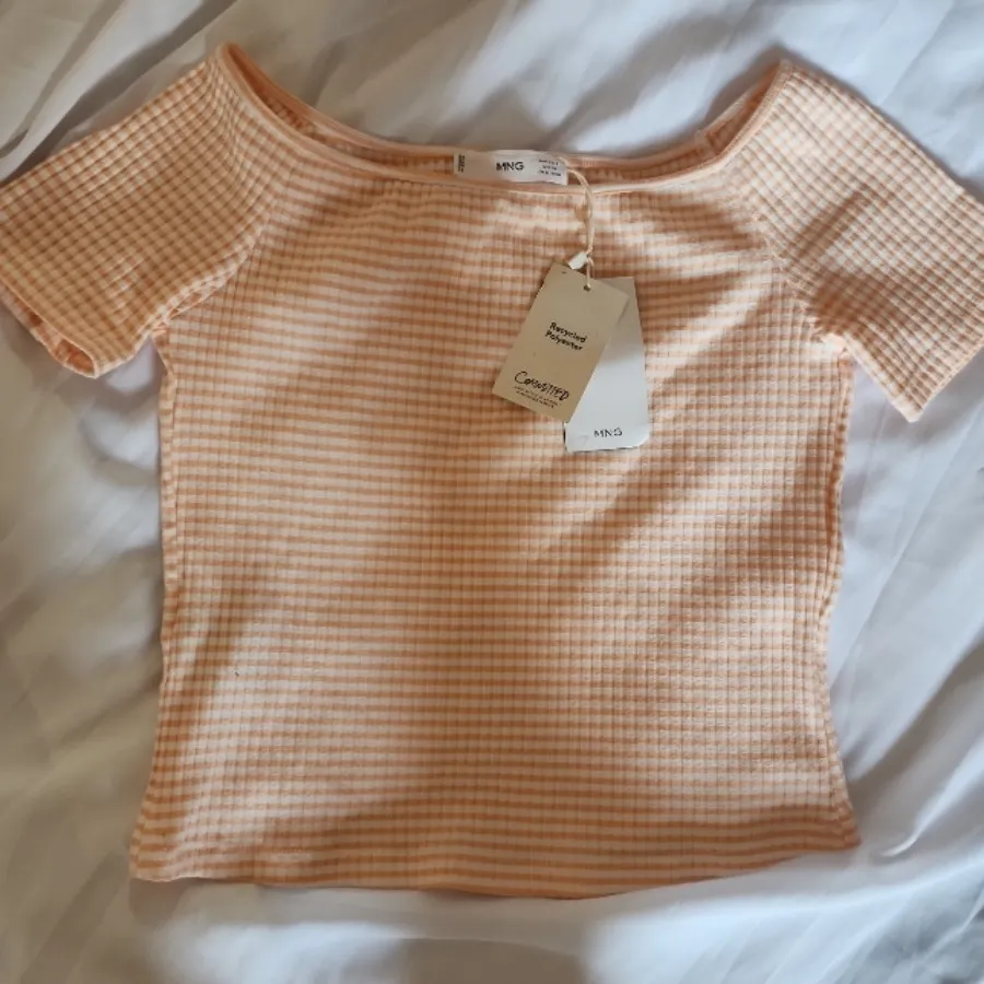 کراپ تیشرت Mango