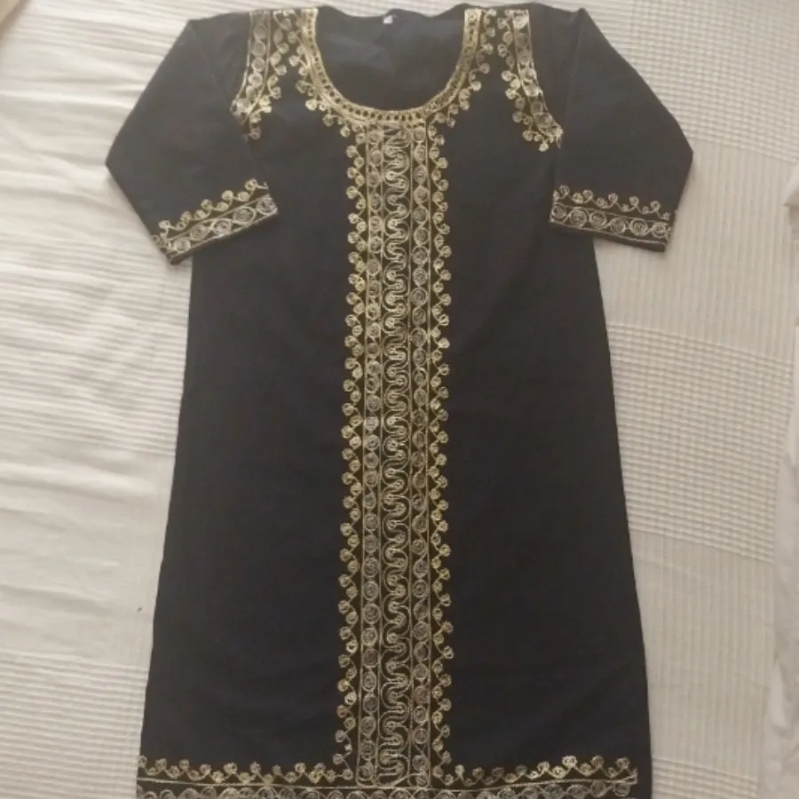 پیراهن دخترانه