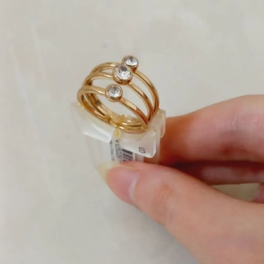 انگشتر جذاب و زیبا