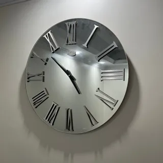 ساعت دیواری