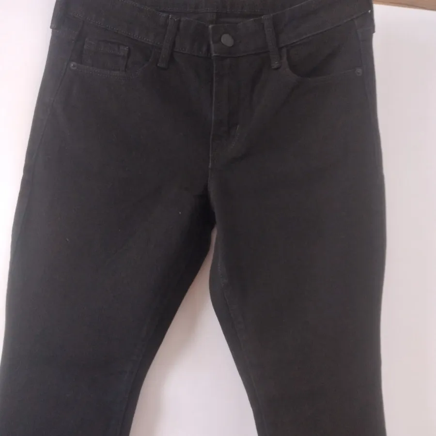 جین وارداتی مشکی دم پا