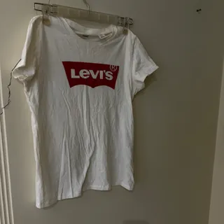 تیشرت Levi’s نخی اصل
