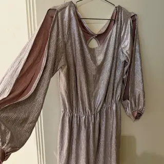 پیرهن کوتاه نقره ای